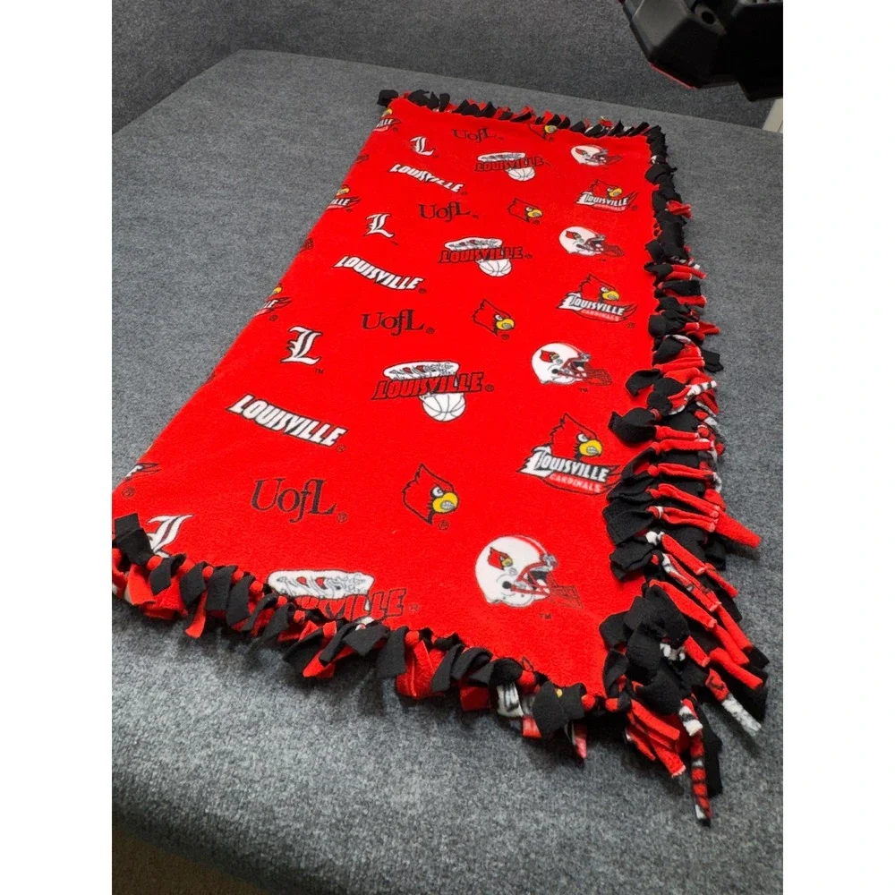 Louisville Cardinals NCAA Fleece Tie Blanket Red Black OS Gameday Tailgate Fan